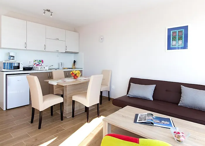 Apartamento Palace 3 Funjestra *